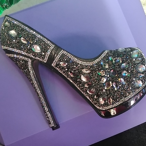 Bundle - Picture 5 of 5